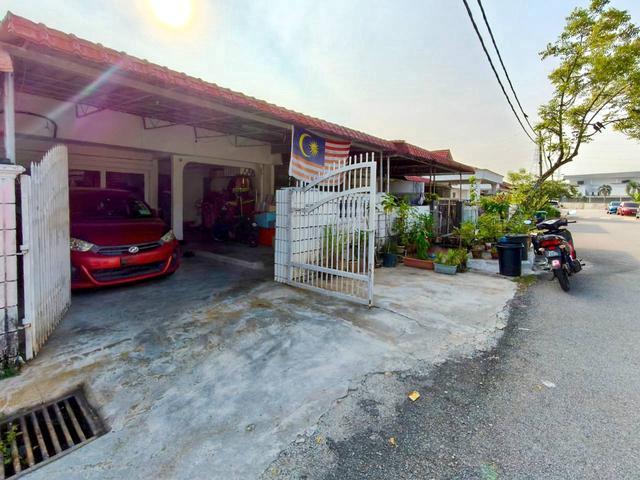 Terraced House for sale in Seri Kembangan, Majlis Bandaraya Subang Jaya