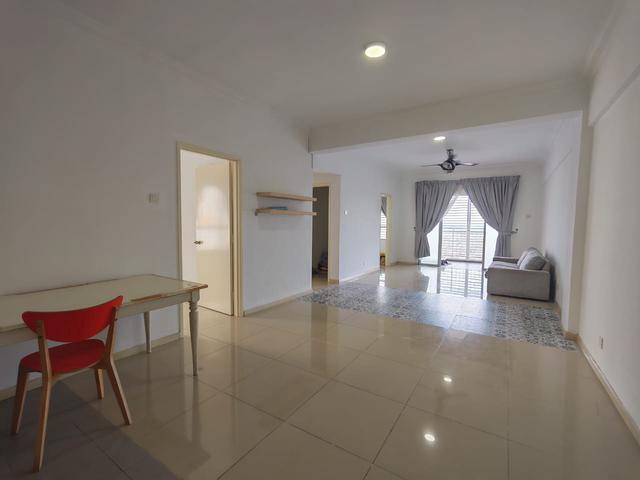 Serviced Residence for sale in Petaling, Alam Impian