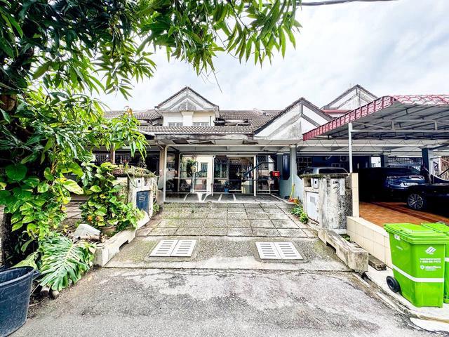 Townhouse for sale in Country Heights Damansara, Kuala Lumpur