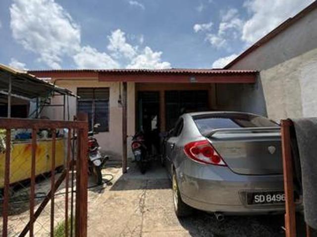 Terraced House for sale in Baling