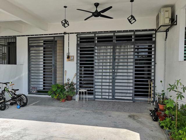 Terraced House for sale in Tanjong Sepat, Selangor
