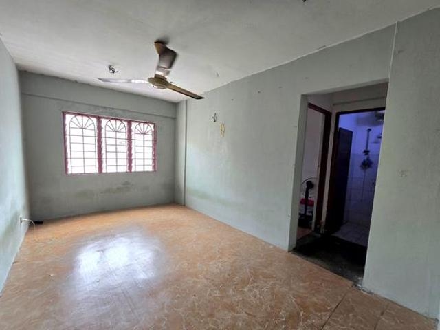 Apartment for sale in Port Klang, Selangor