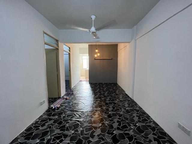 Flat for sale in Petaling, Damansara Damai