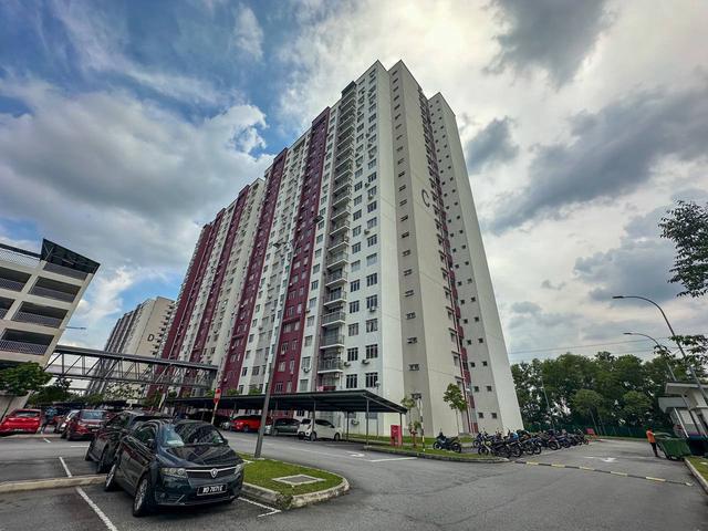 Apartment for sale in Petaling, Subang Jaya