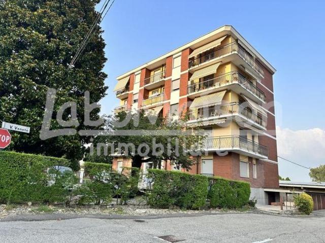 Capannone in vendita a Ternate, Lombardia