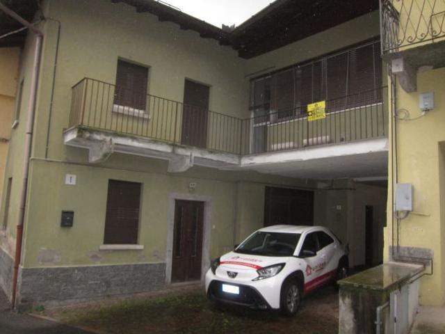 Appartamento in vendita a Ternate, Lombardia