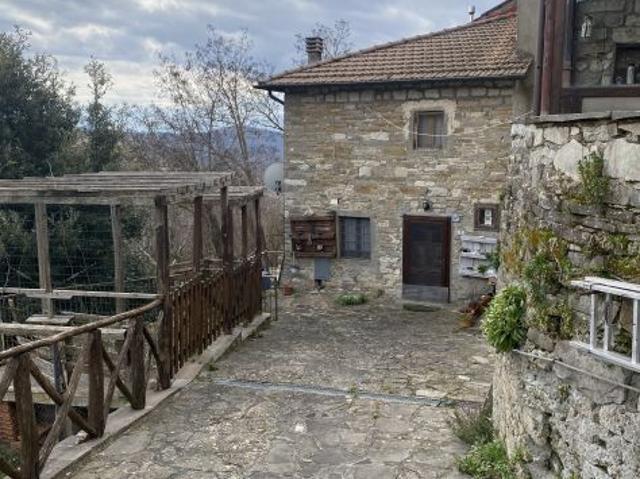 Appartamento in vendita a Chiusi Della Verna, Toscana