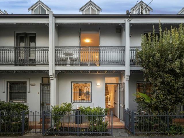 Townhouse for sale in Sydney, New South Wales
