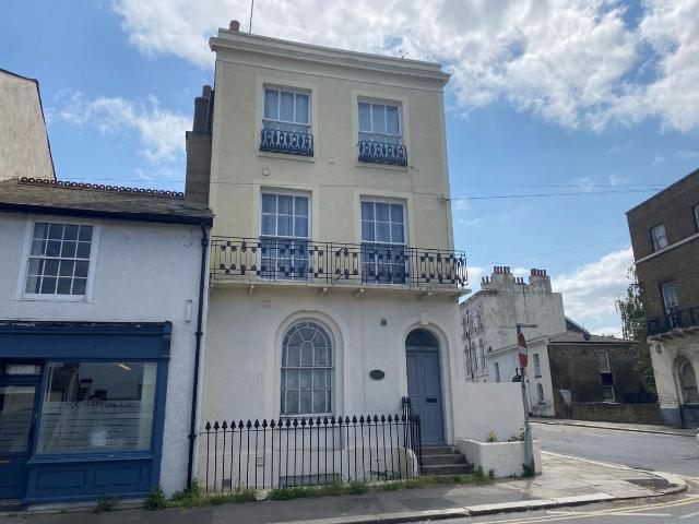 Studio for rent in Milton, Hamerton
