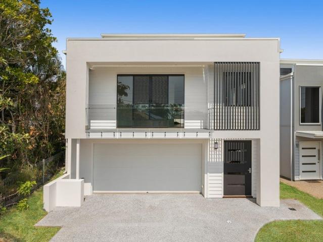 Cottage for sale in Toombul, Queensland