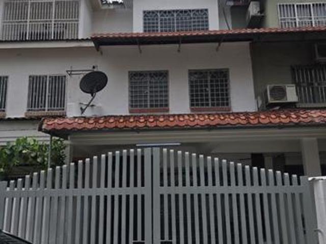Terraced House for rent in Country Heights Damansara, Kuala Lumpur