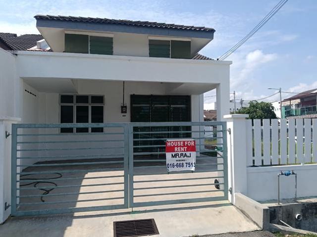 Terraced House for sale in Malaka