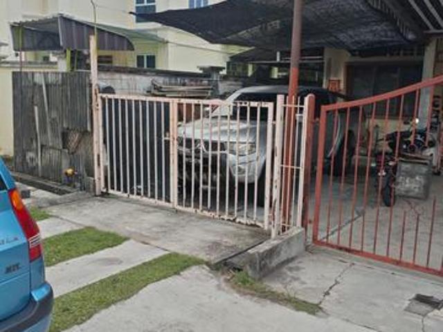 Terraced House for sale in Batu Pahat, Johor