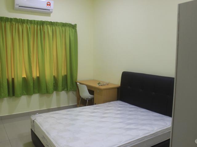 Room for rent in USJ 10 Taipan Triangle, Majlis Bandaraya Subang Jaya