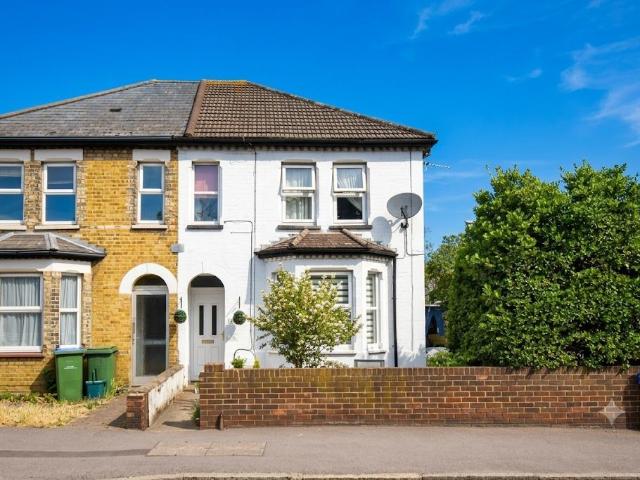 House for rent in Blackhills, Surrey
