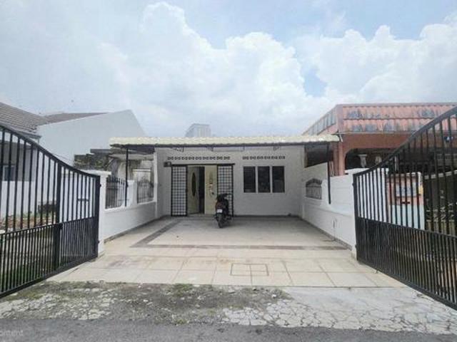 Terraced House for sale in Country Heights Damansara, Kuala Lumpur