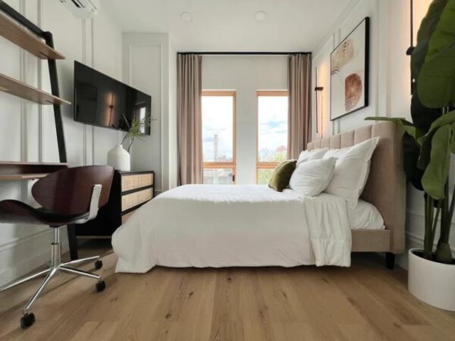 Room for rent in Arverne, New York