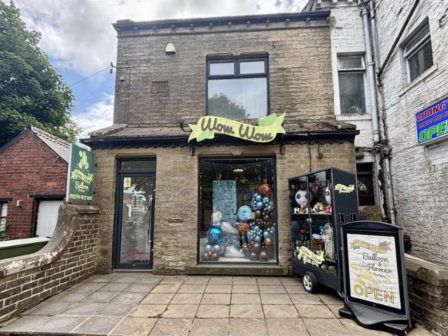 Cottage for sale in Queensbury, West Yorkshire