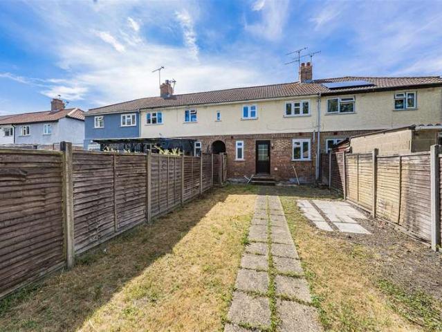Cottage for sale in Clewer Village, Windsor