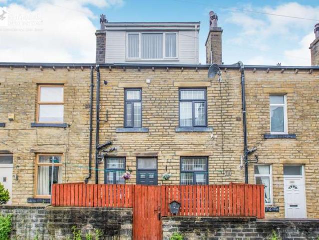 Terraced House for sale in Halifax, King Cross