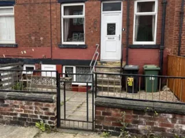 Cottage for rent in Hunslet, West Yorkshire