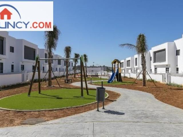 Casa en alquiler en Utrera, Andalucía