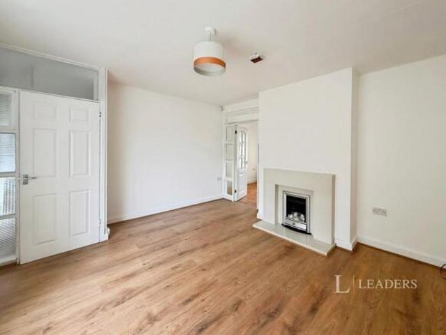 Cottage for rent in Dutton, Cheshire