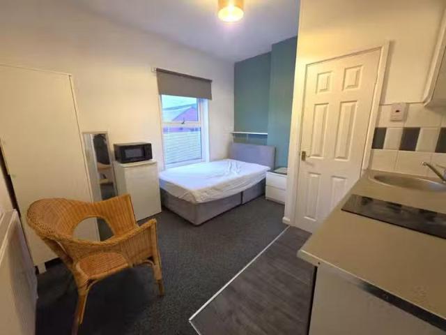 House for rent in Paradise, West Midlands