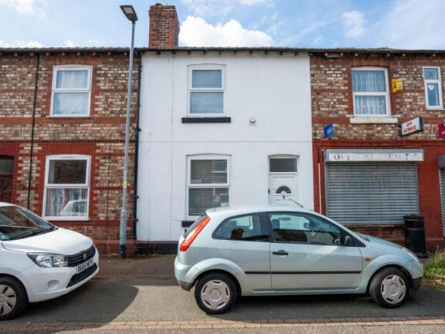 Cottage for rent in Warrington