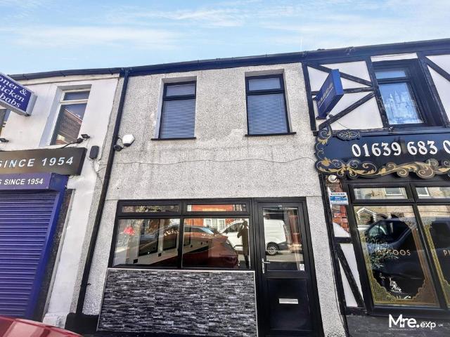 House for sale in Cimla, Neath