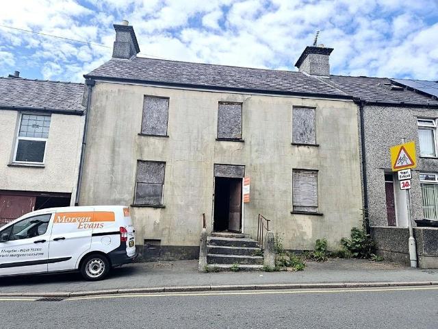 House for sale in Llanerchymedd, Wales