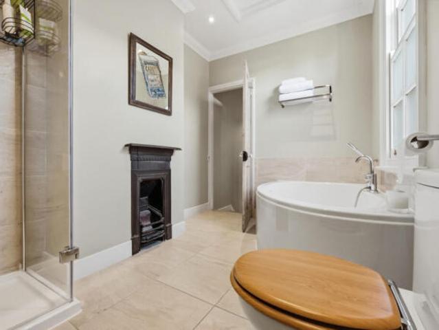 Cottage for sale in The Bridge, Kent