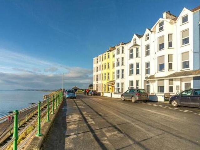 House for sale in Criccieth, Wales
