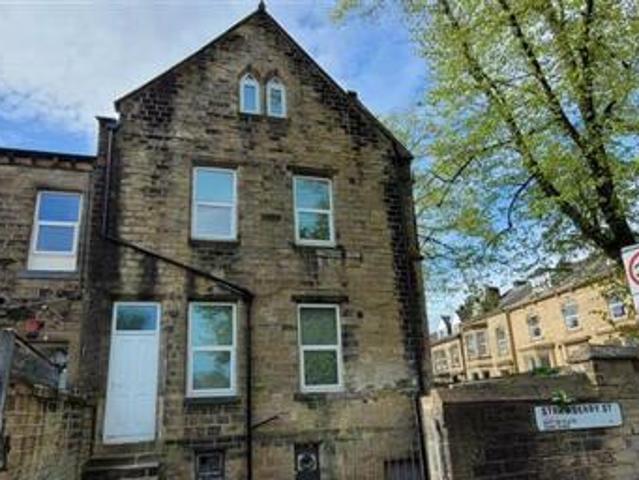 House for sale in Ingrow, West Yorkshire