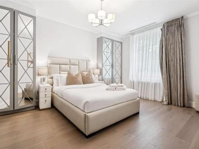 Cottage for sale in Cat Hill