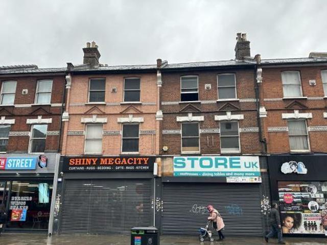 House for sale in Lyons, Greater London
