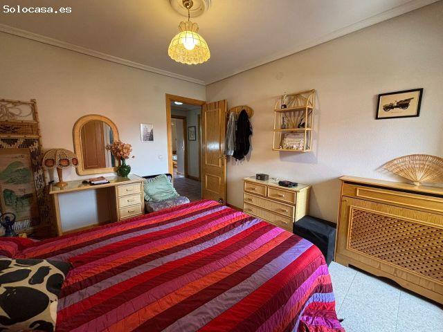 Casa en venta en Torrecaballeros, Segovia