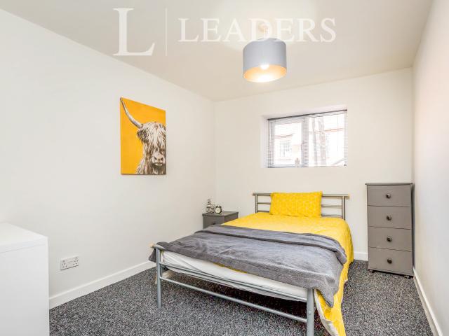 House for rent in Joiner's Square, Hanley