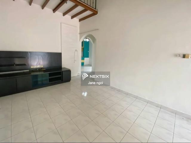House for rent in Taman Molek, Johor Bahru