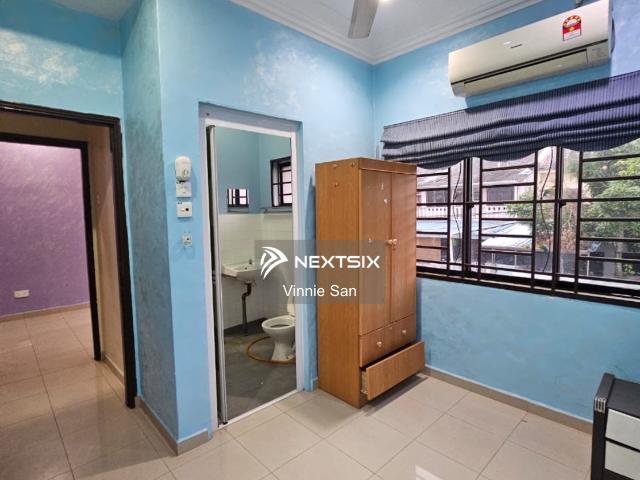 House for rent in Taman Desa Harmoni, Plentong