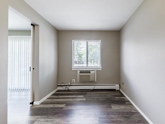 Apartment for rent in Elk Grove Village, Illinois