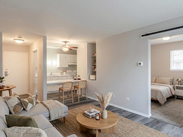 Apartment for rent in Elk Grove Village, Illinois
