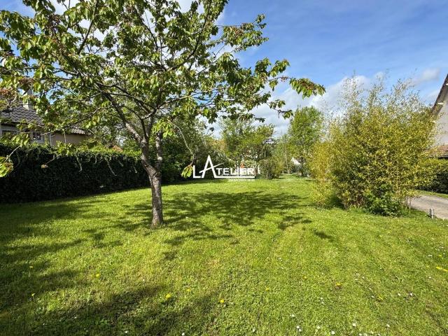 Terrain vente à Campus Axa de Marly-le-Roi, Marly-le-Roi