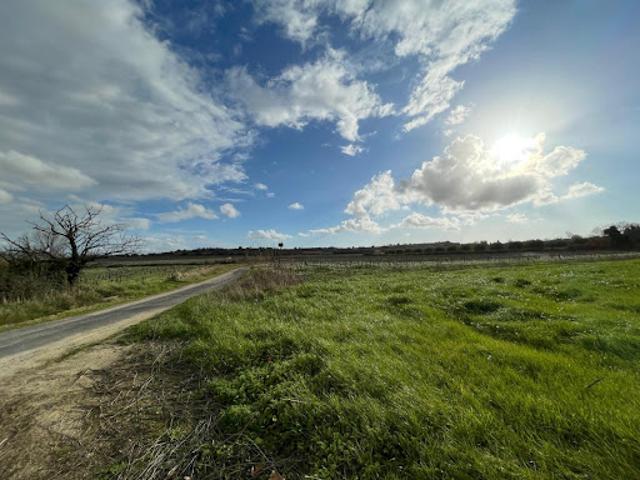 Terrain vente à Béziers, Pouzolles