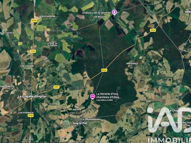 Terrain vente à Saint-Amand-Montrond, Charenton-du-cher