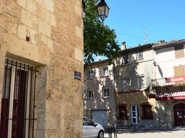 Terrain vente à Nîmes, Comps