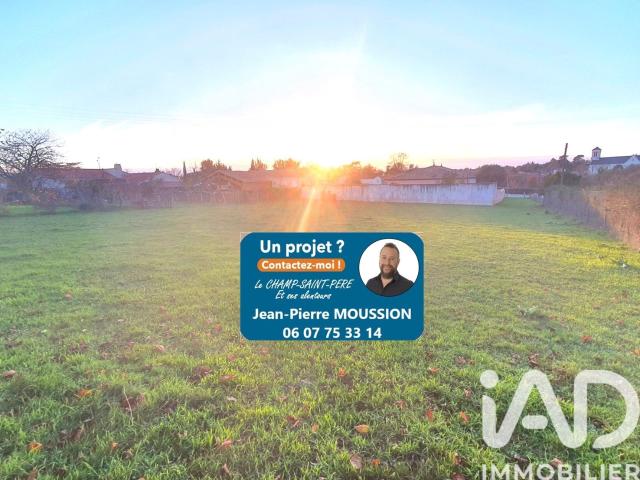 Terrain vente à France métropolitaine, Le Champ-saint-père