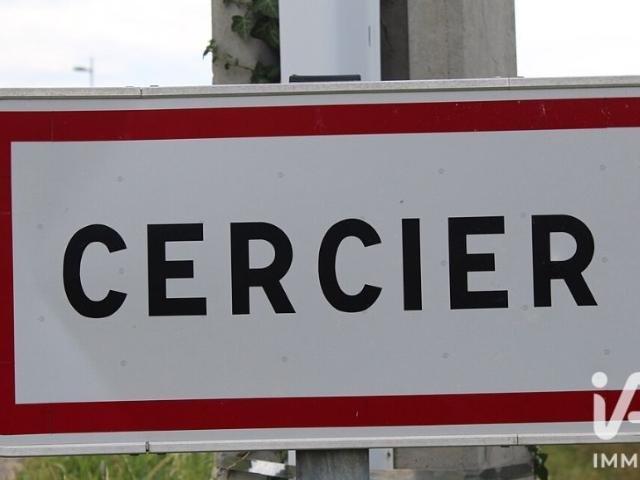 Terrain vente à Chez Dubourvieux, Cercier