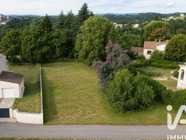 Terrain vente à Largentière