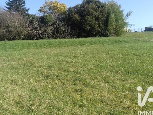 Terrain vente à Jonzac, Montlieu-la-garde
